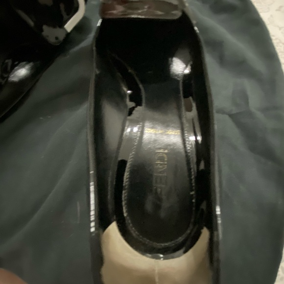 Vintage FENDI kitten heels! - Picture 9 of 9